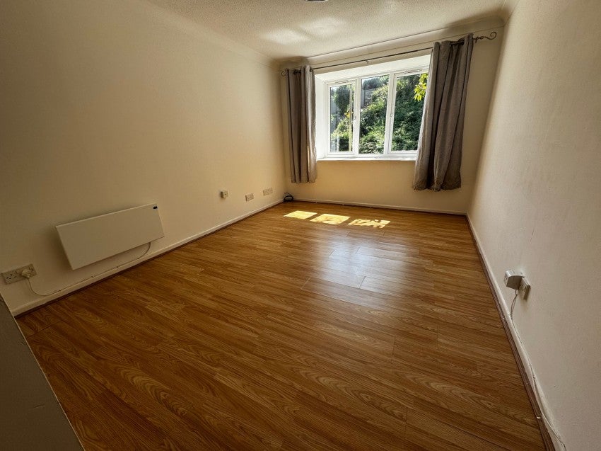Flat Rena Hobson Court in Mid Devon