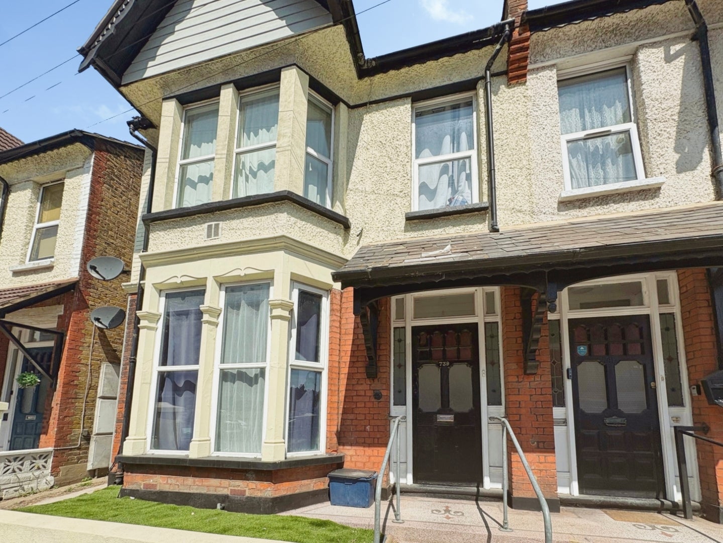 Flat Southchurch Road in Southend-on-Sea