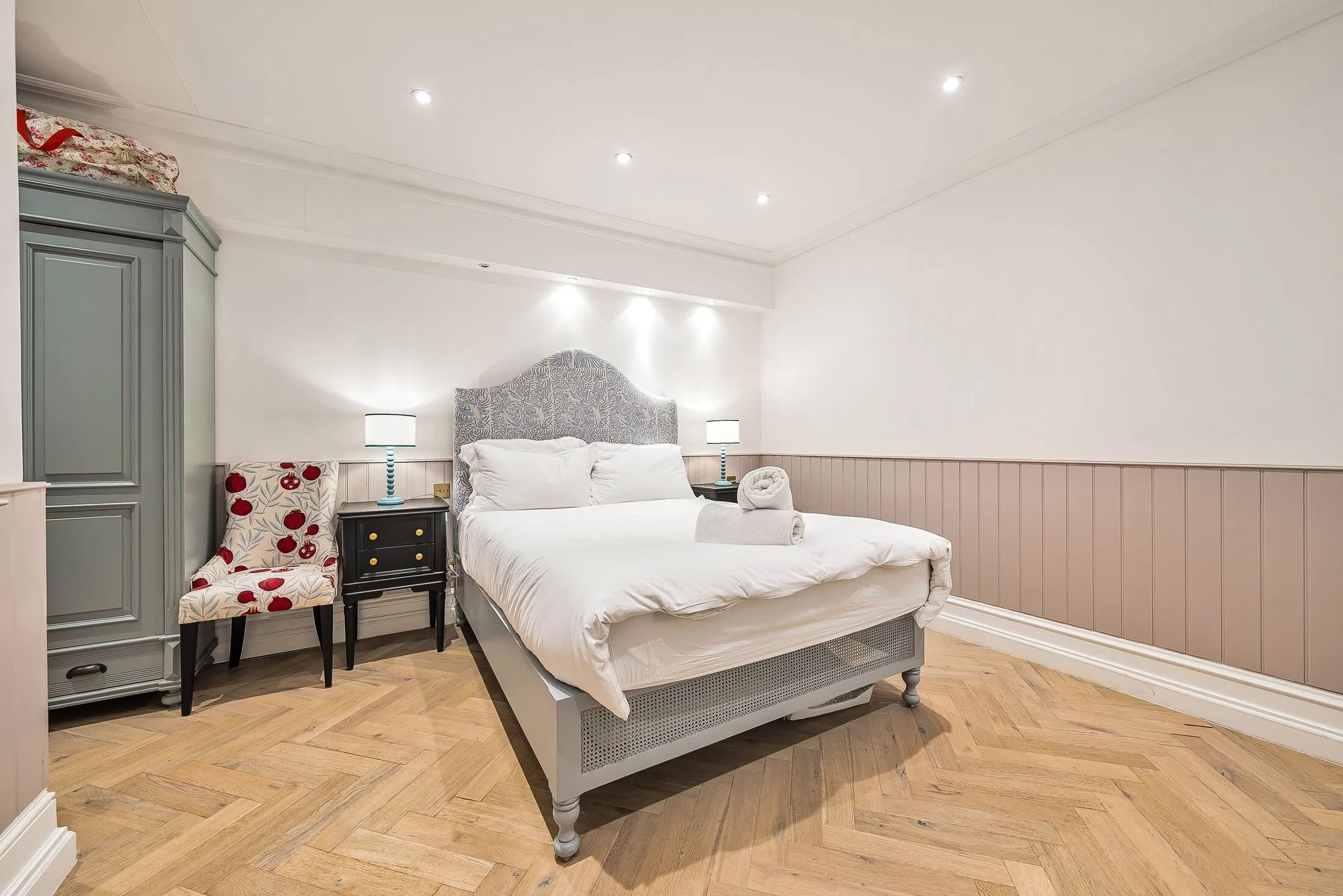 House Cornwall Gardens Walk in Greater London