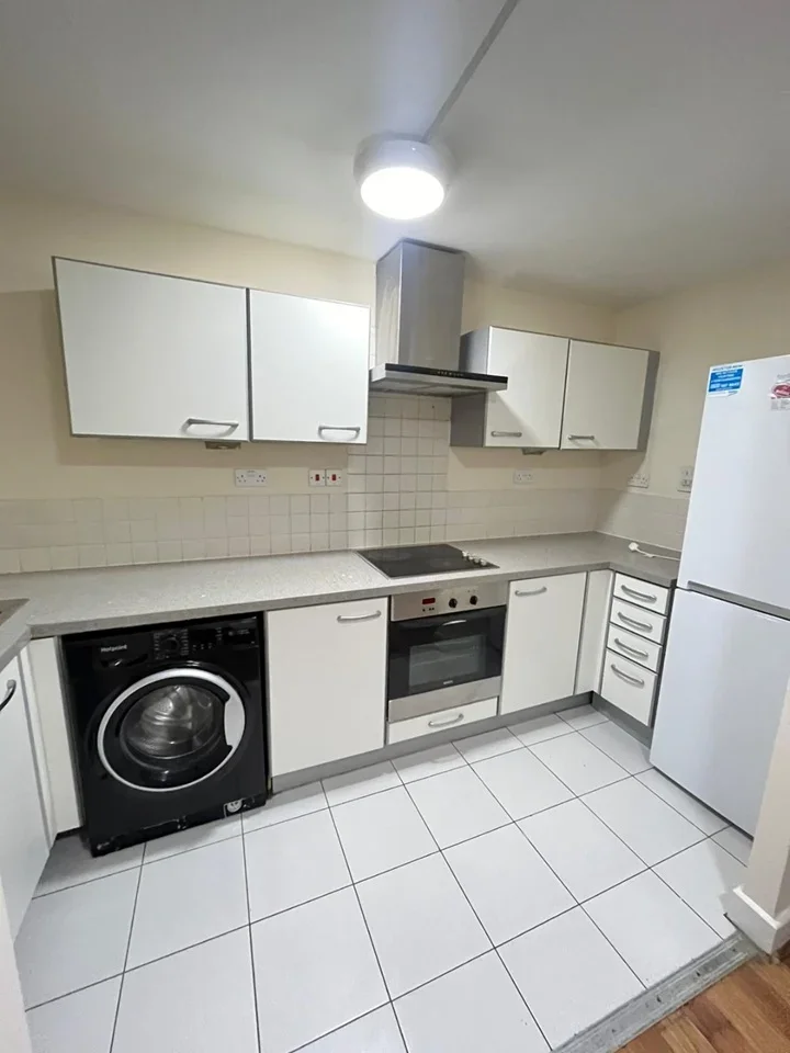 Room Merbury Road in Greater London