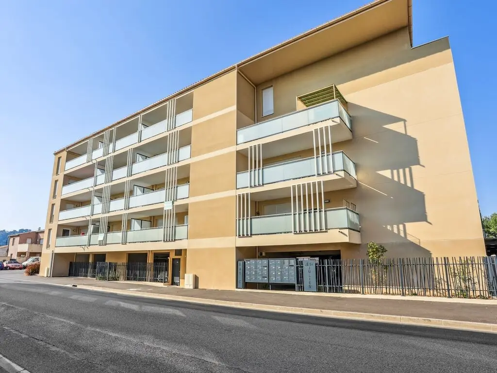 Flat Rue des Aubépines in Cavaillon