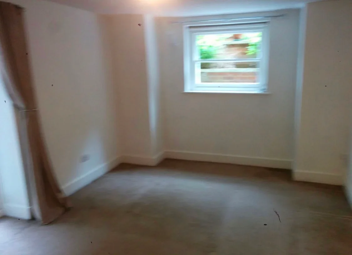 Flat Waldegrave Park in Greater London