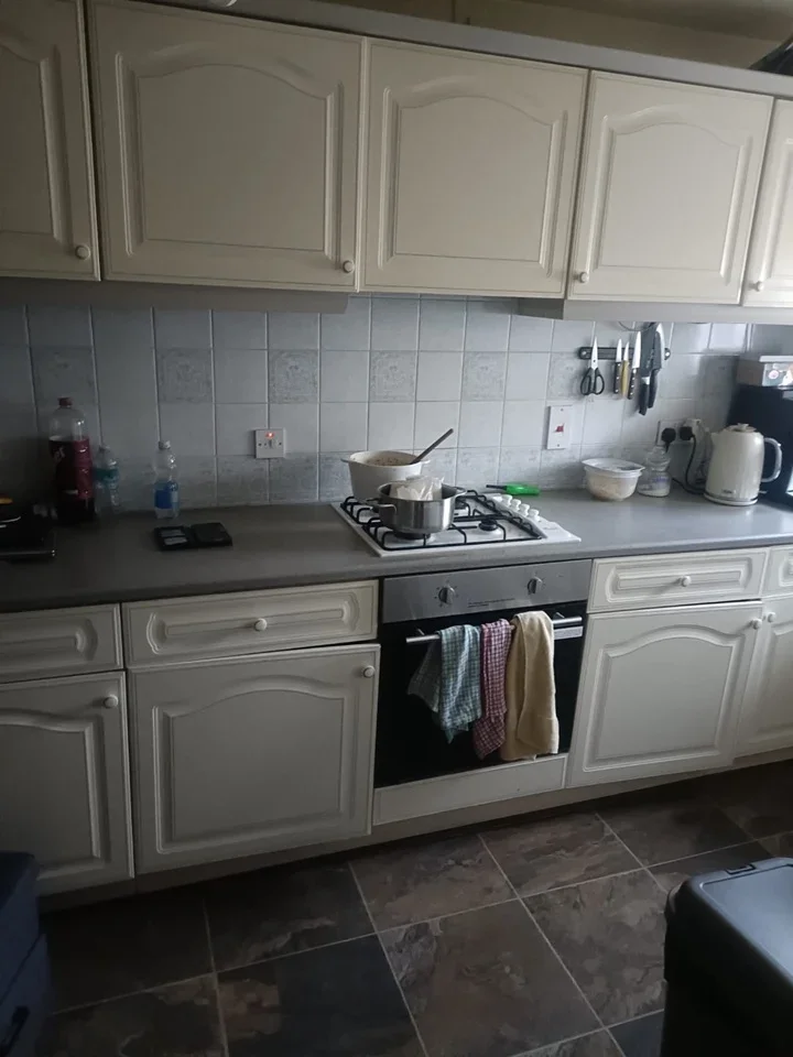 House Cambridge Close in Greater London