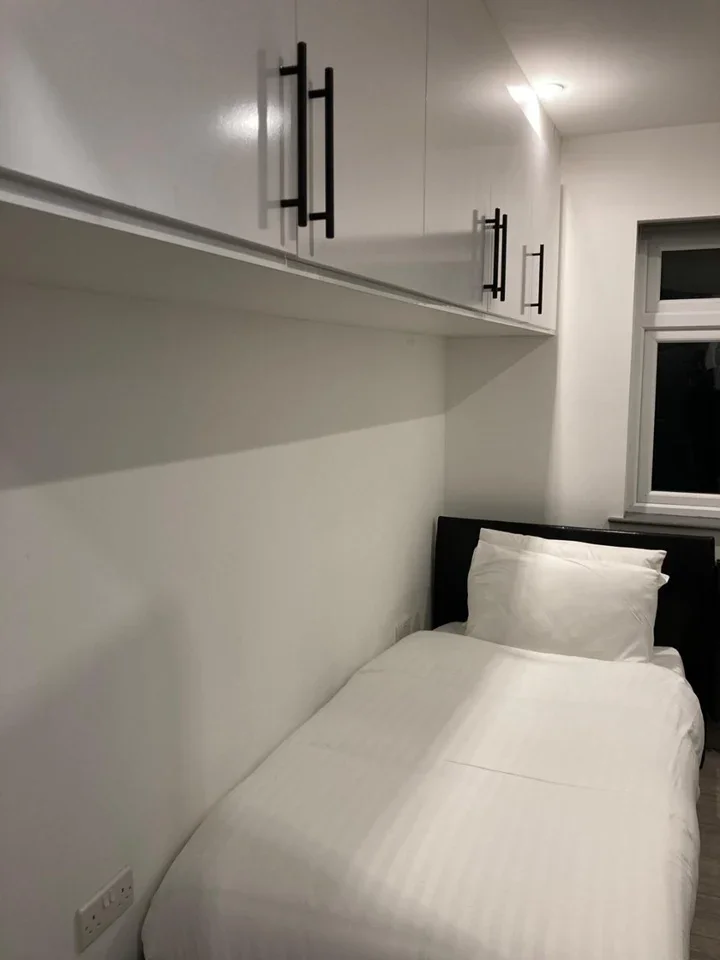 Room Long Drive in Greater London