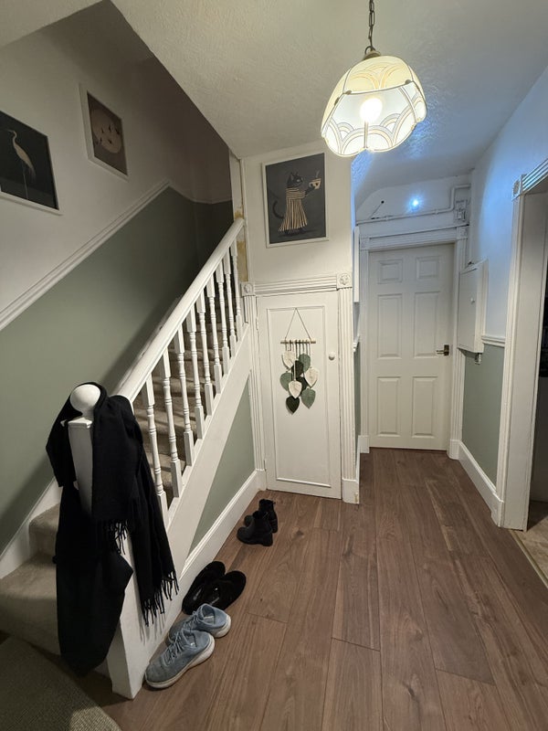 Room Cortis Road in Greater London