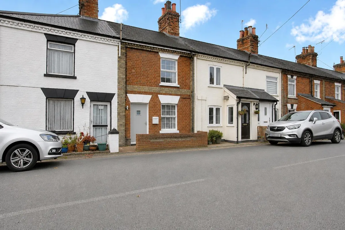 House Tring Road in Dacorum