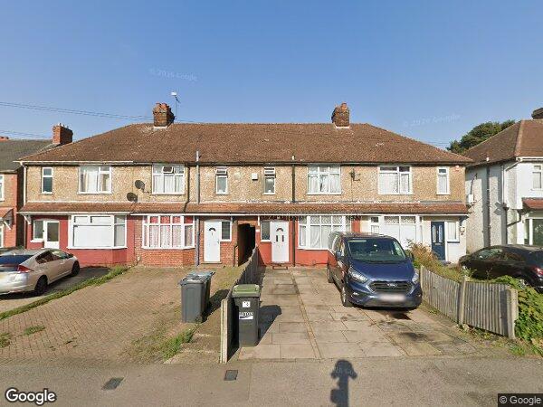 House Poynters Road in Dunstable