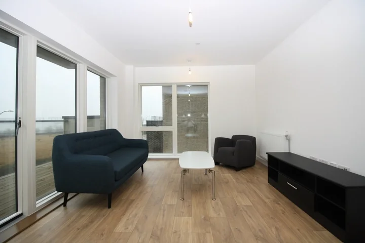 Flat Magellan Boulevard in London