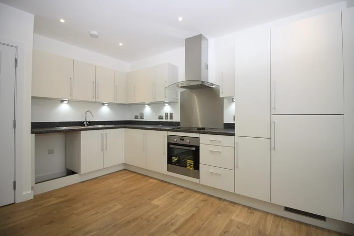 Flat Magellan Boulevard in London