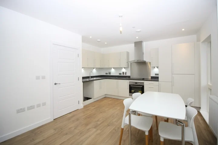 Flat Magellan Boulevard in London