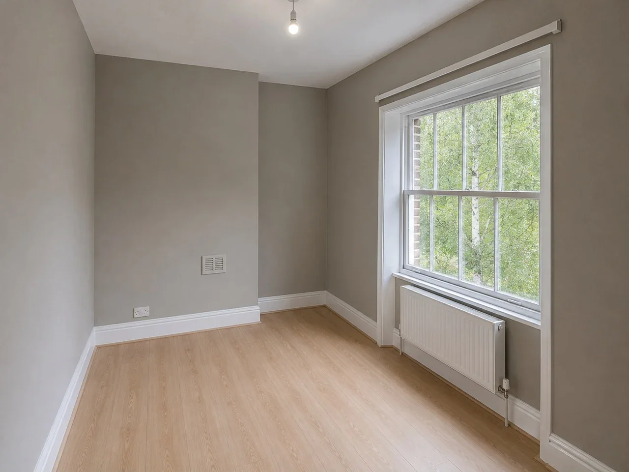 Flat Victorian Grove in Greater London