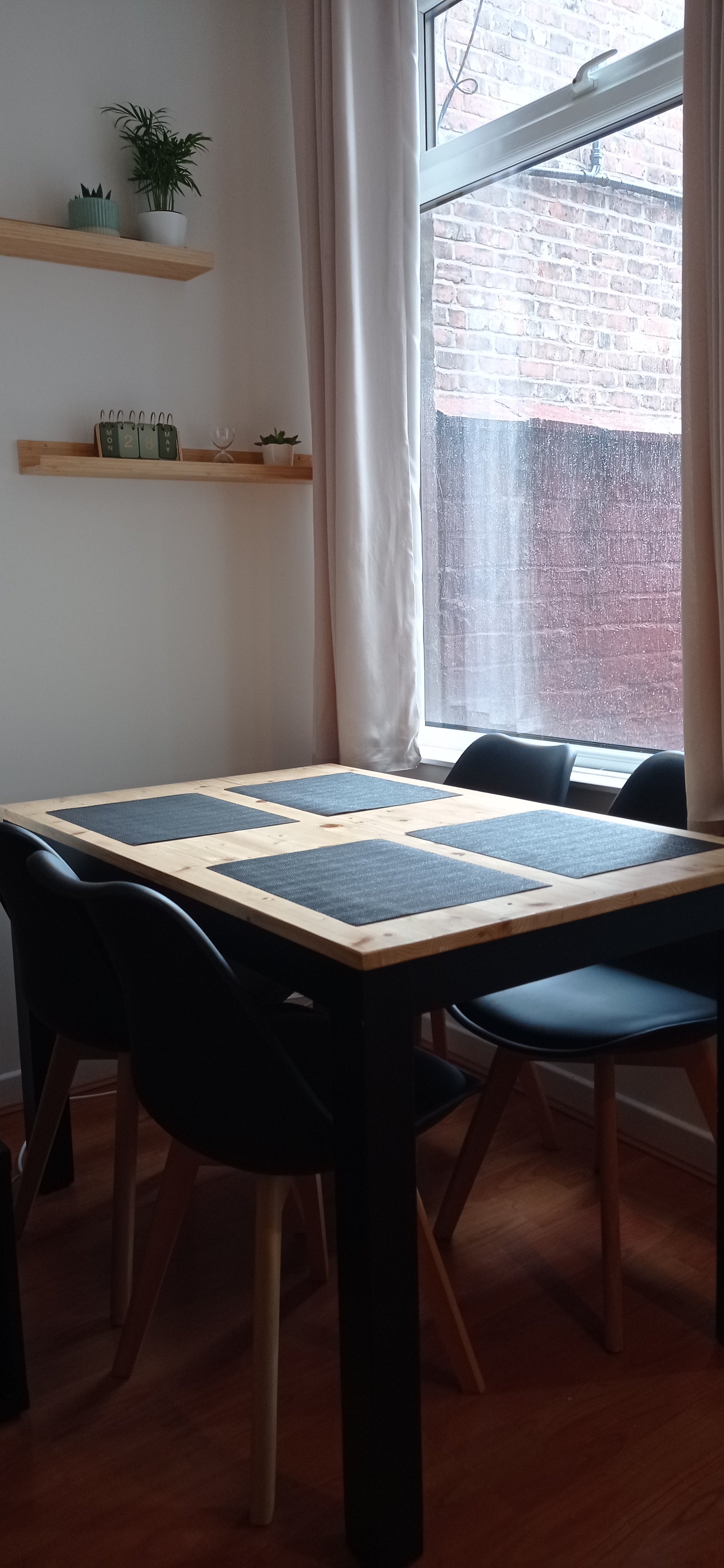 Room Haydn Avenue in Manchester