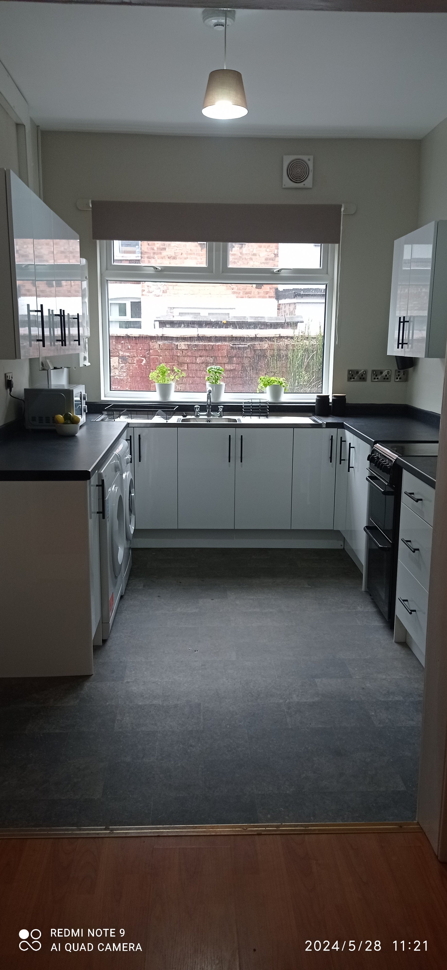 Room Haydn Avenue in Manchester