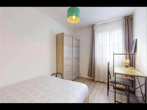 Room Rue des Écoles in Ambilly