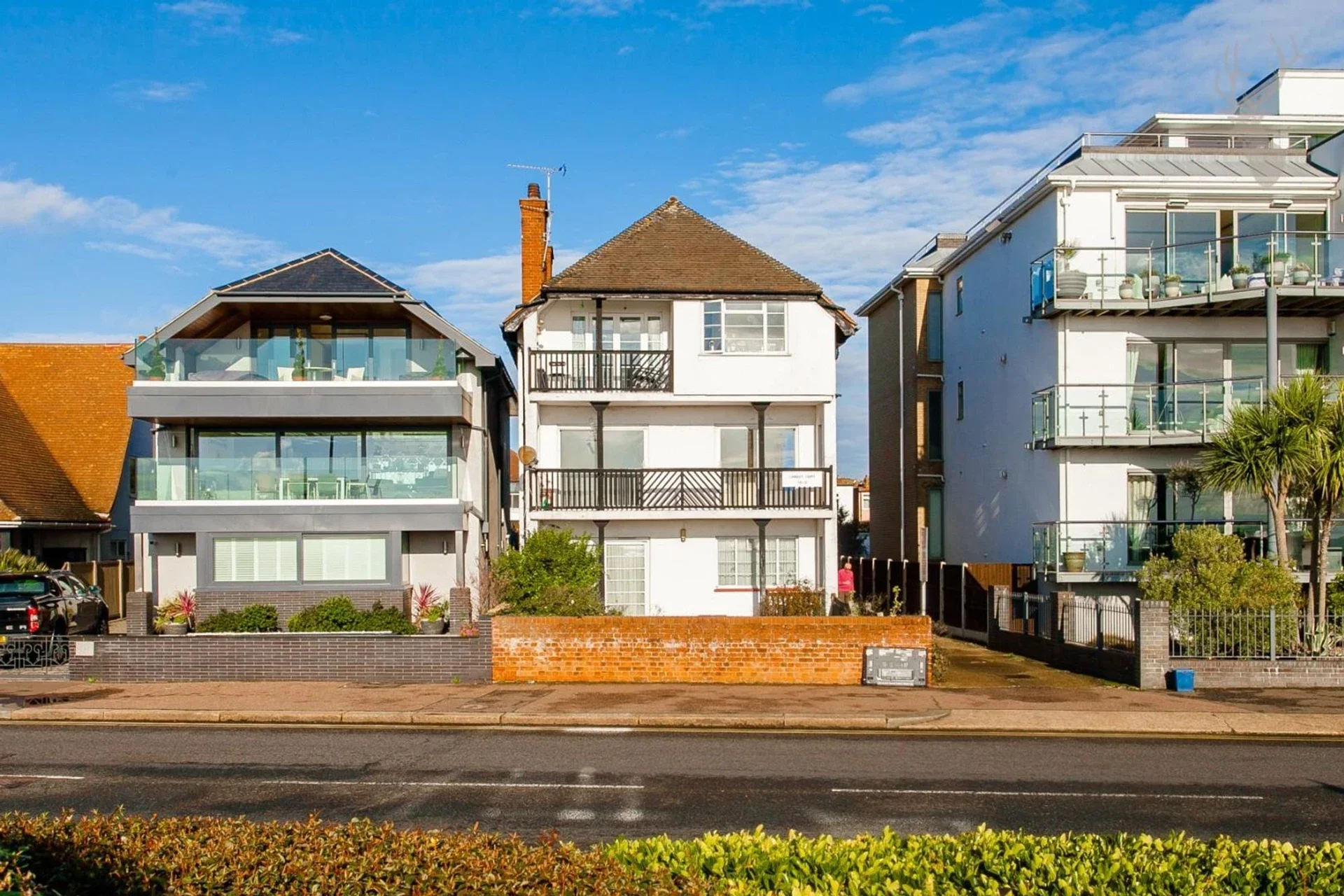 Flat Court Yard in Greater London