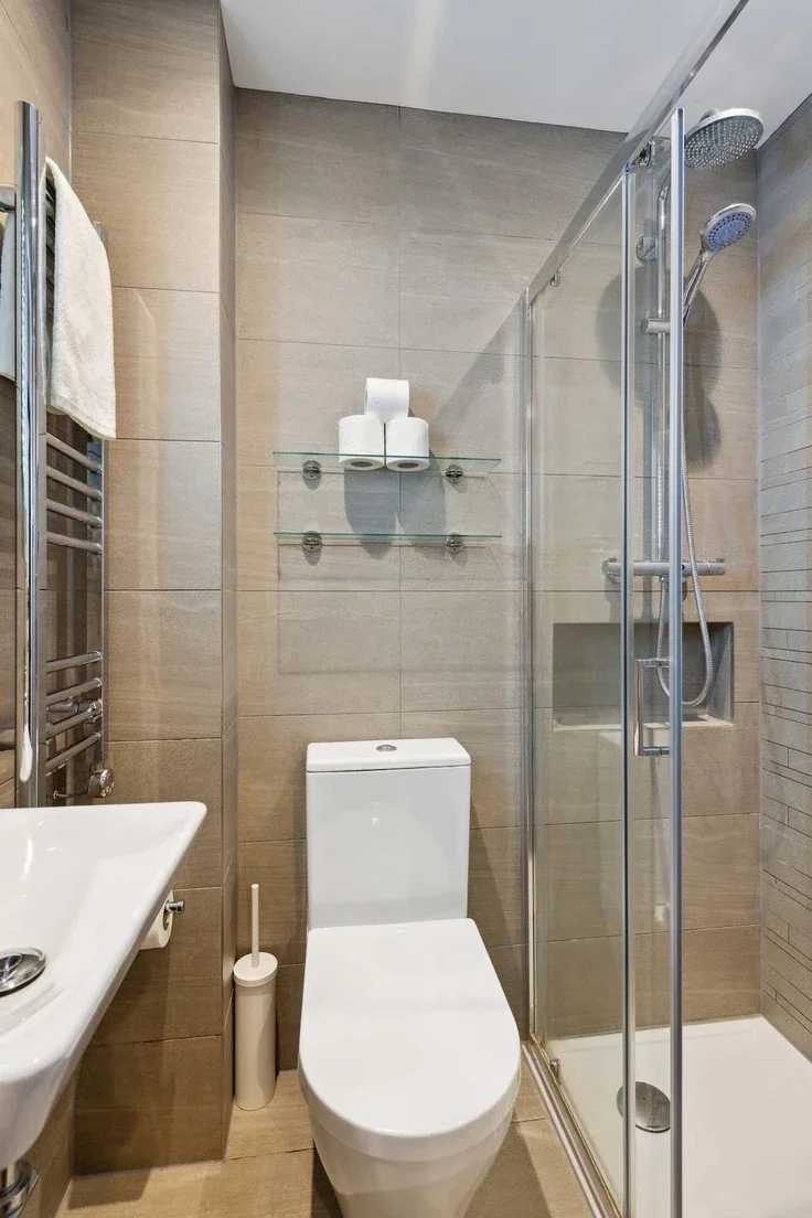 Flat Golden Square in City of Westminster