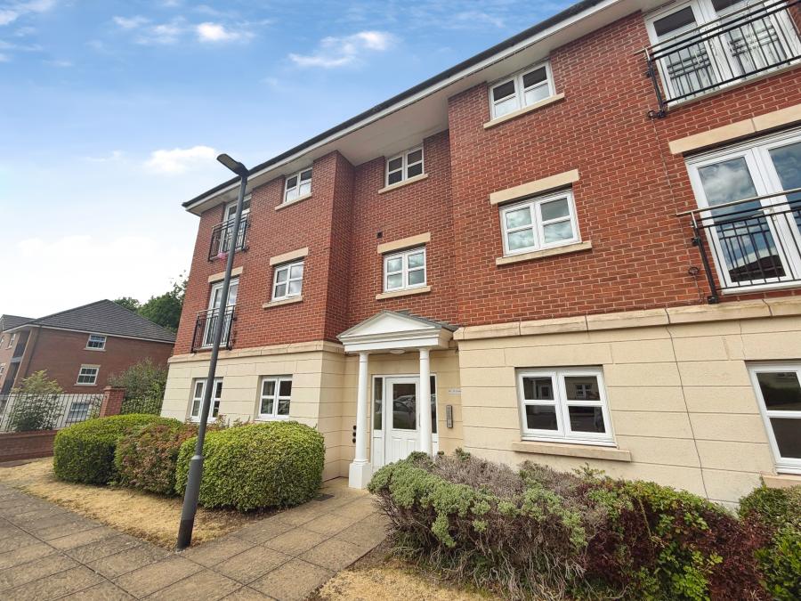 Flat Badgerdale Way in Derby