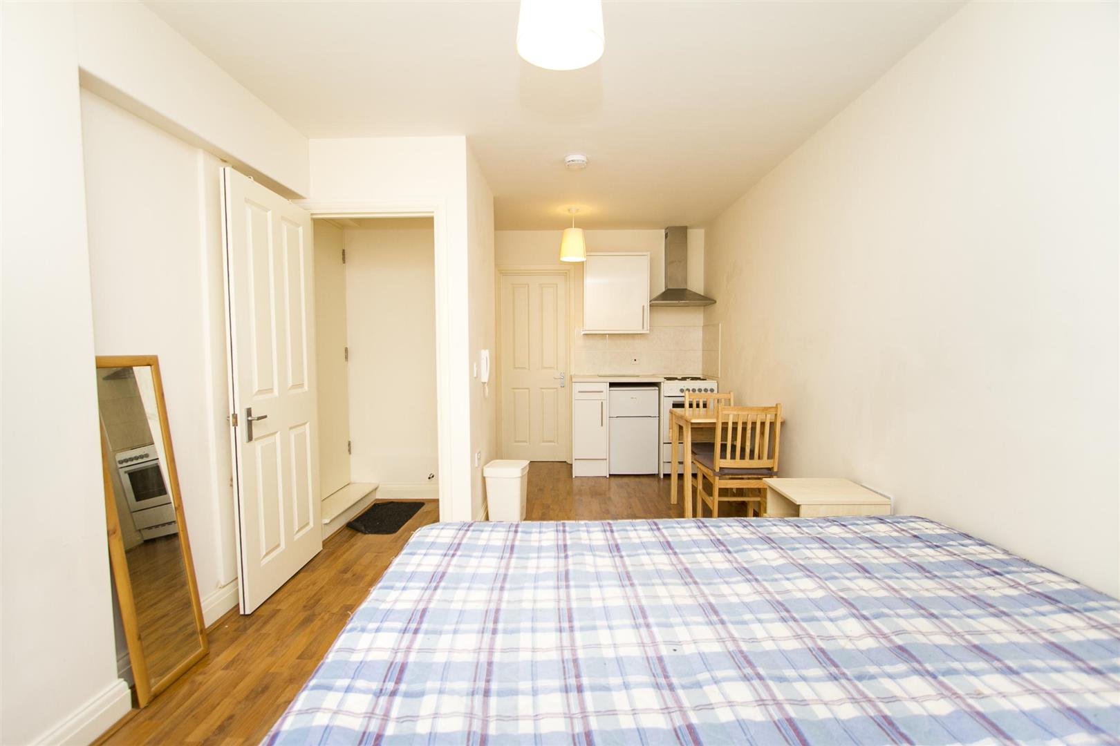 Flat Lodge Road in Greater London