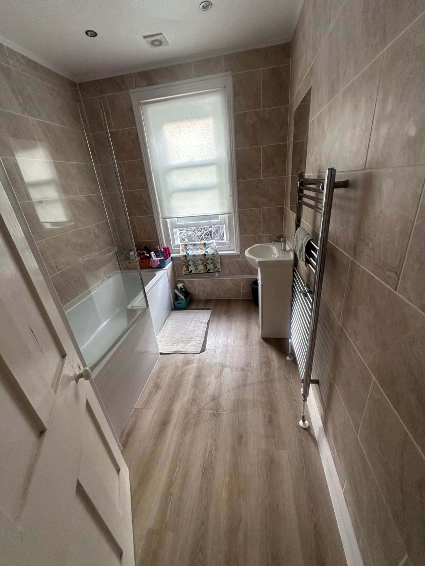 Room Farnham Road in Guildford