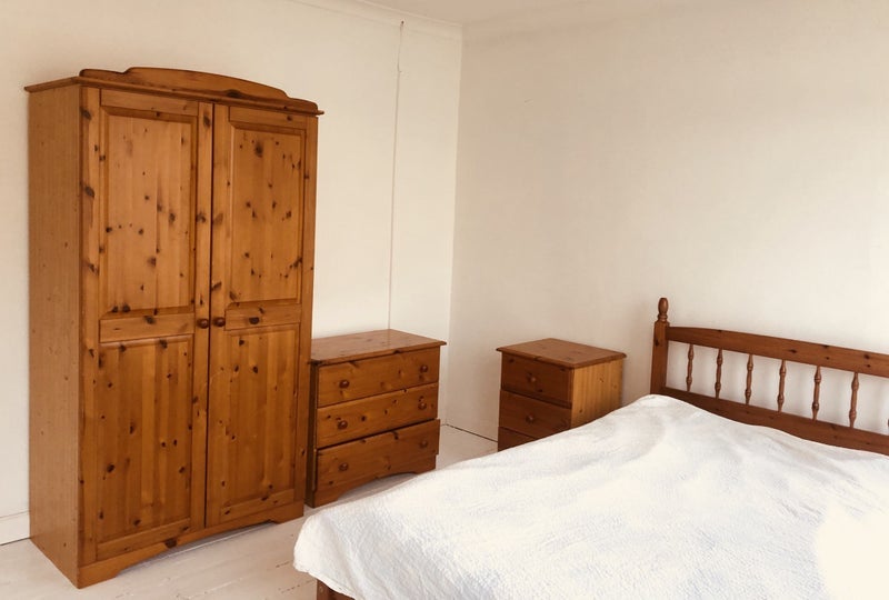 Room Crunden Road in Greater London