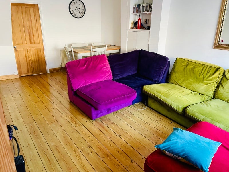 Room Crunden Road in Greater London