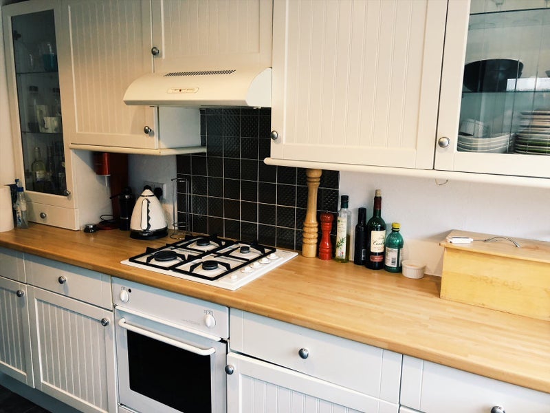 Room Crunden Road in Greater London