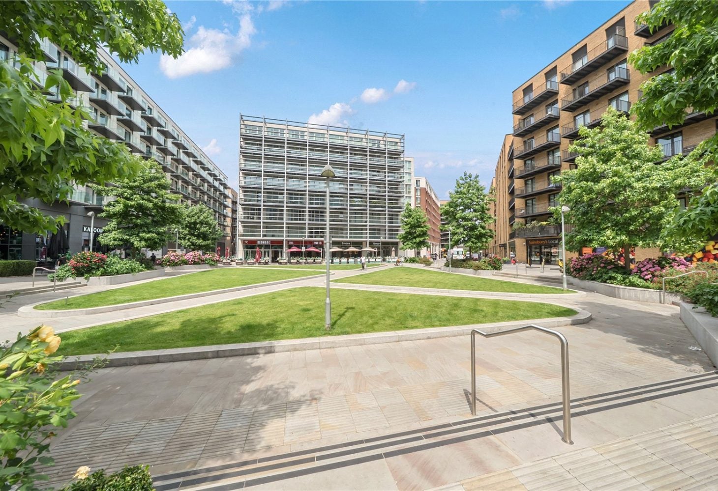 Flat Shipwright Street in Greater London