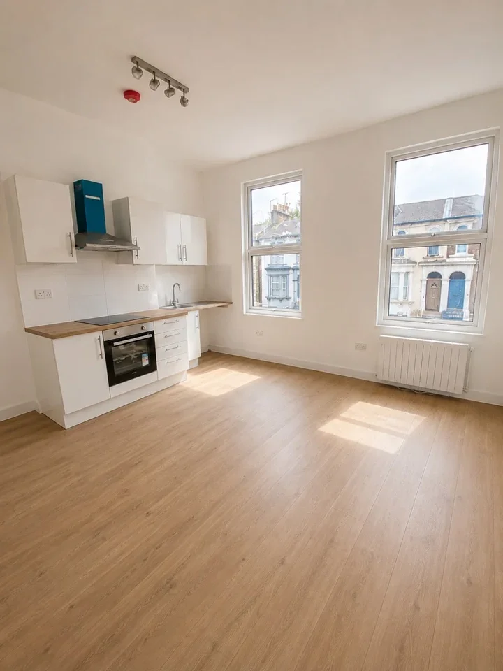 Flat High Road Leytonstone in Greater London