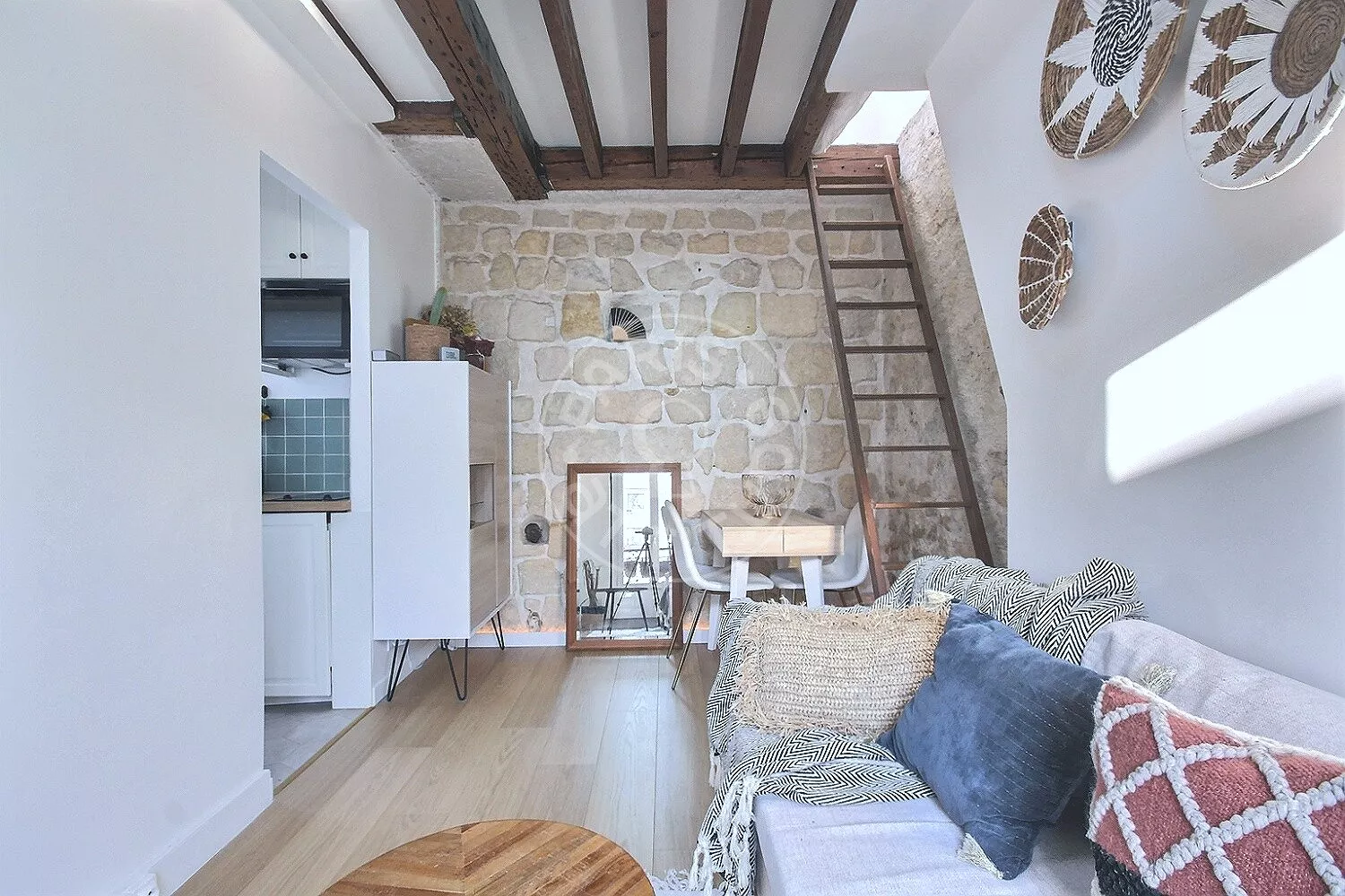 Appartement Rue Bouchardon à Paris