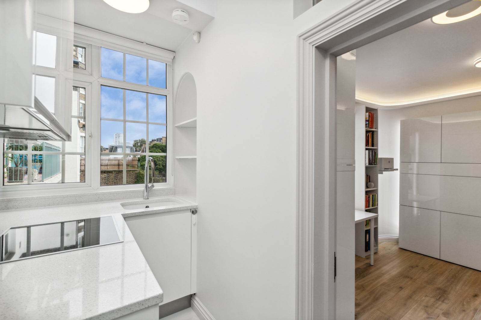 Flat Hyde Park Square in City of Westminster