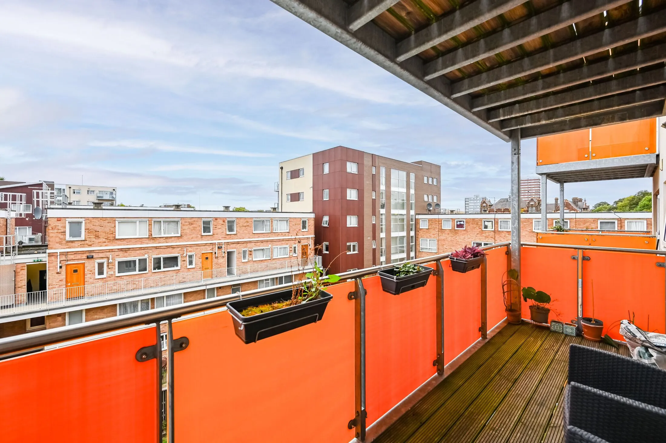 Flat Bede Square in Greater London