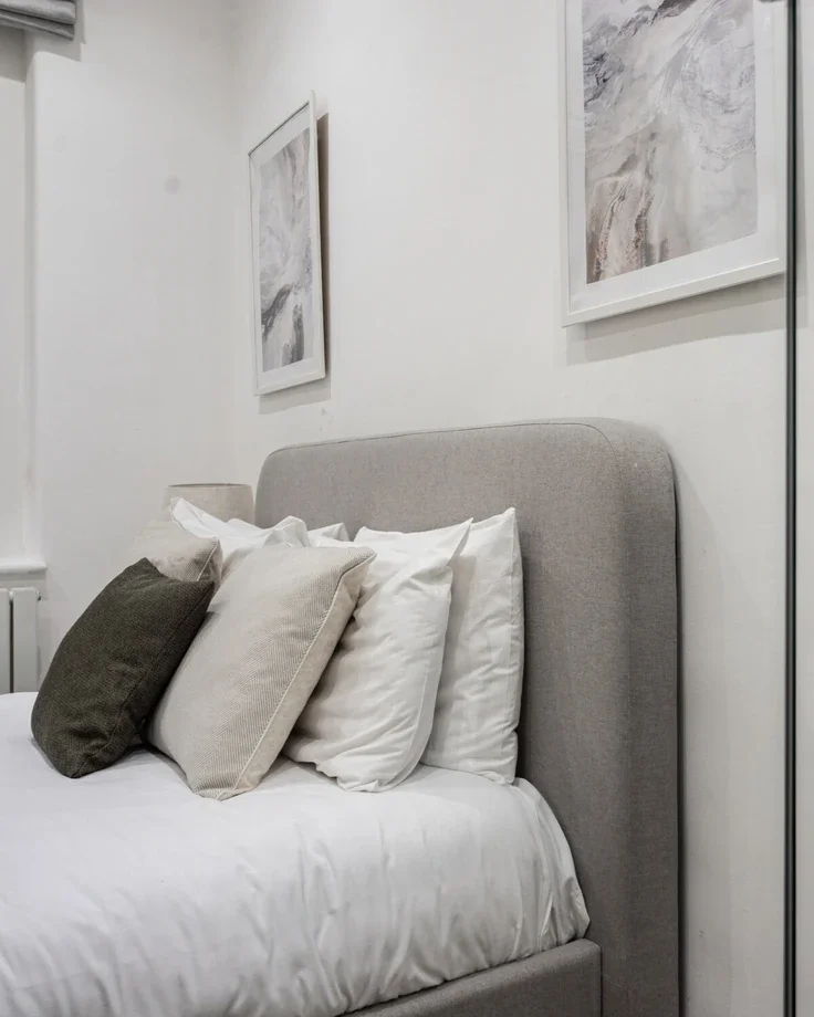Flat Nassau Street in City of Westminster