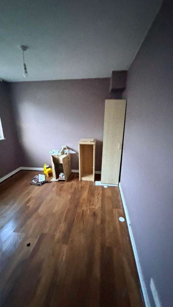 Flat Elmwood Road in Chattenden