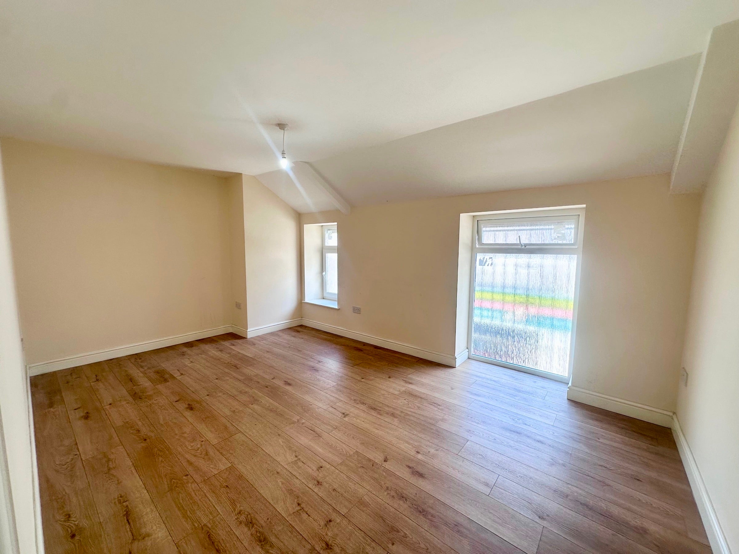 Flat Talbot Street in Maesteg