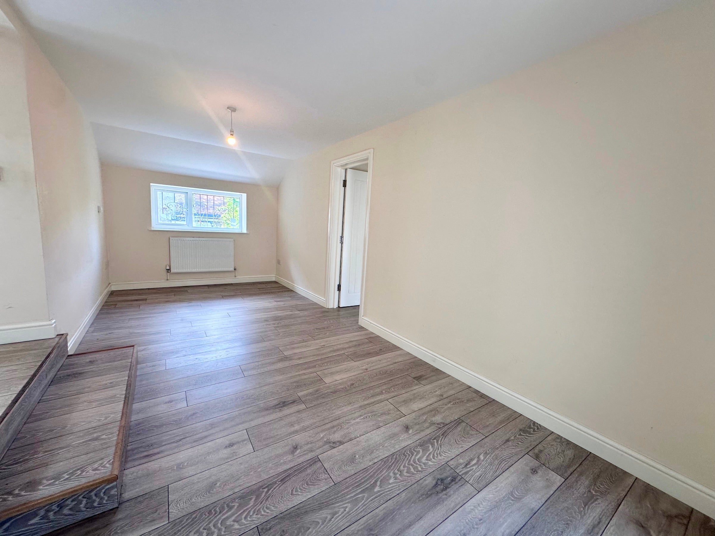 Flat Talbot Street in Maesteg