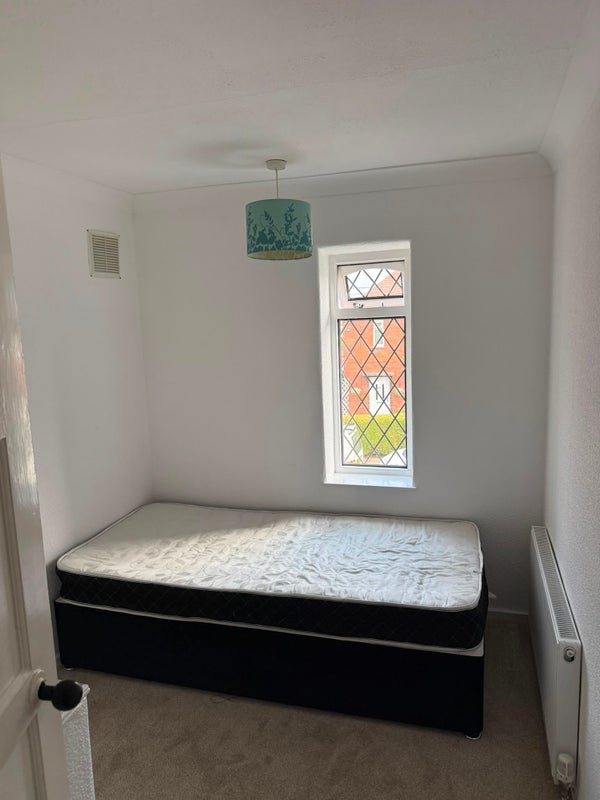 Room Allendale Walk in Stoke-on-Trent