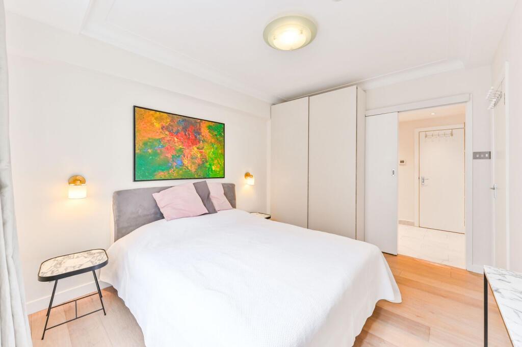 Flat Piccadilly in City of Westminster