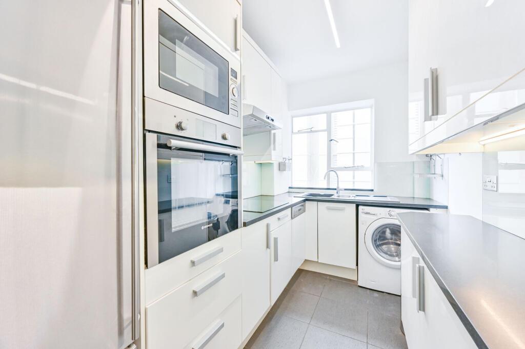Flat Piccadilly in City of Westminster