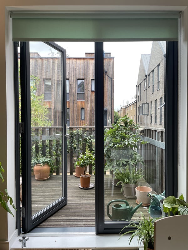 Flat Tryon Crescent in Greater London