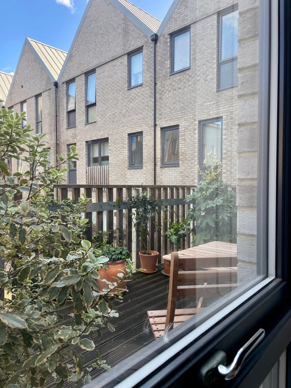 Flat Tryon Crescent in Greater London