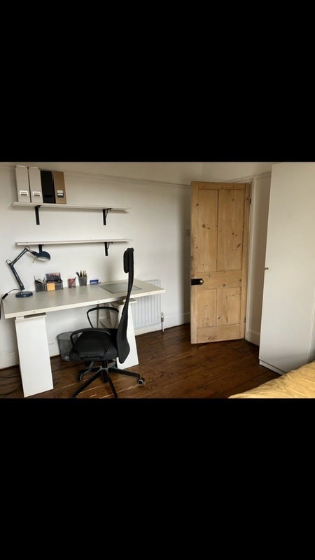 Room Bishop Road in Bristol