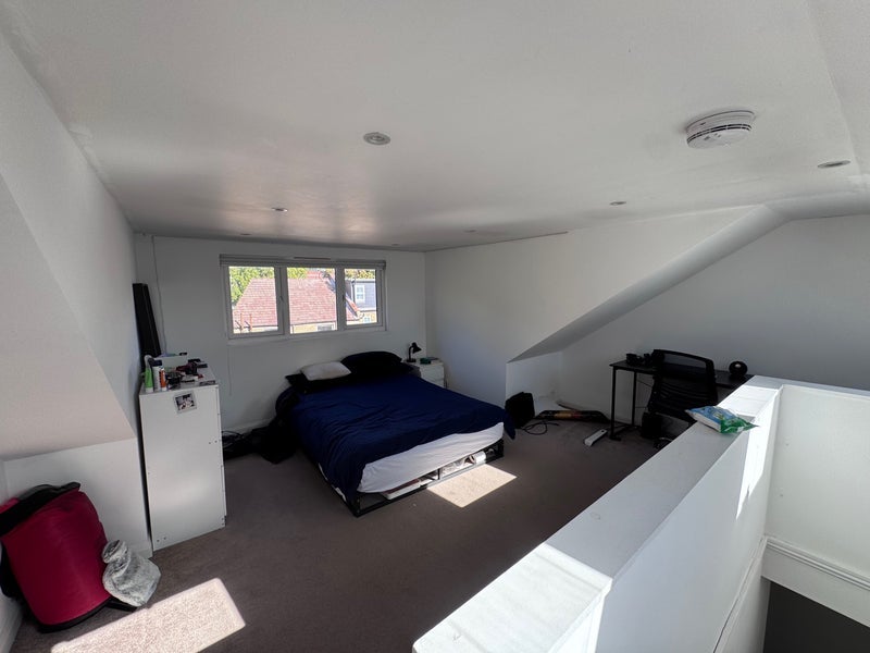 Room Kenlor Road in Greater London