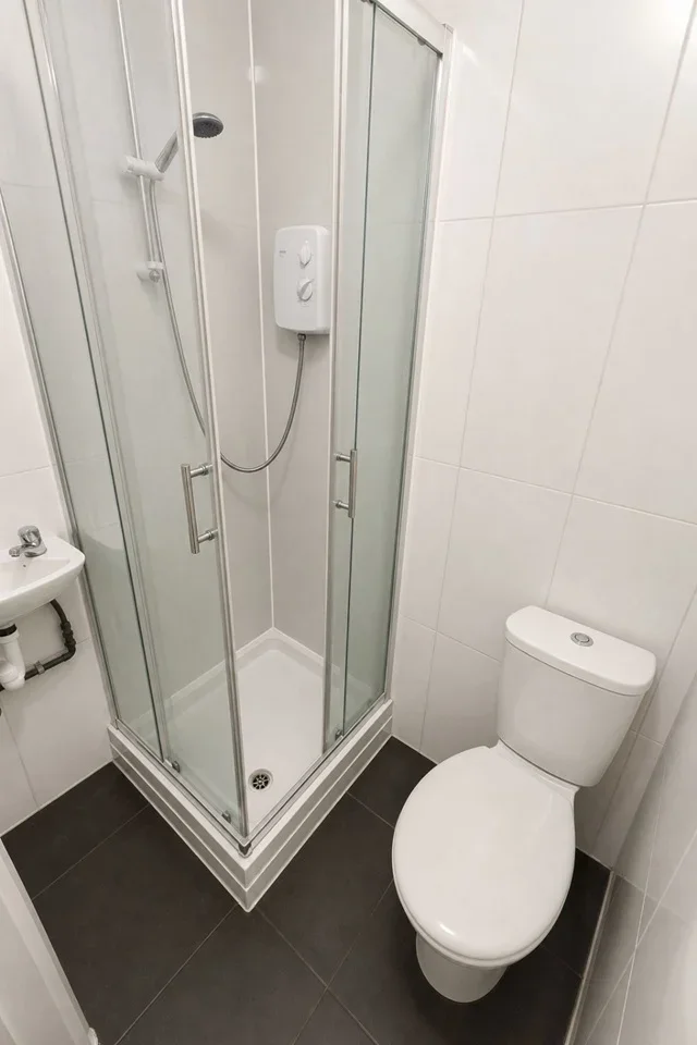 Flat Neasden Lane North in Greater London