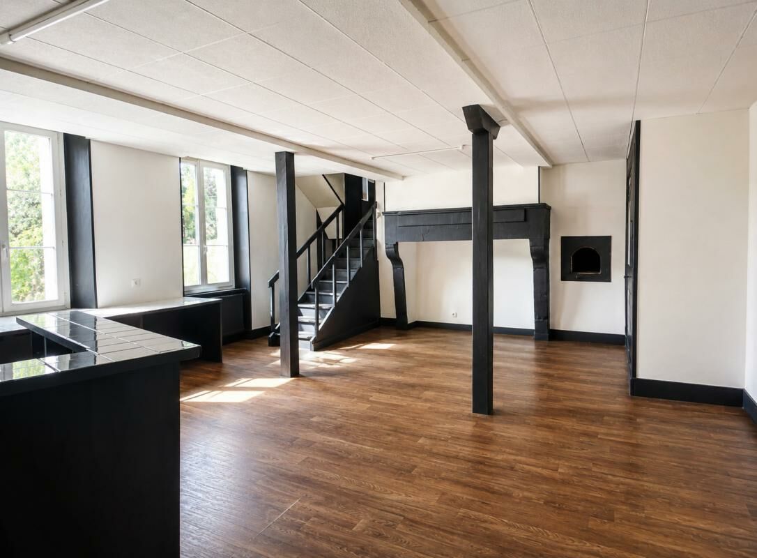 Flat Place Reine Mathilde in Falaise