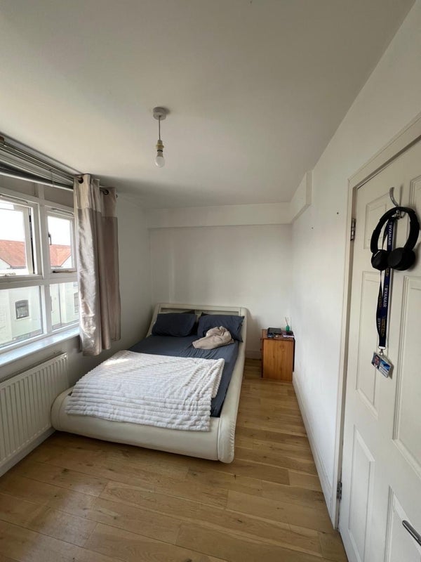 Room Stansted Road in East Hertfordshire