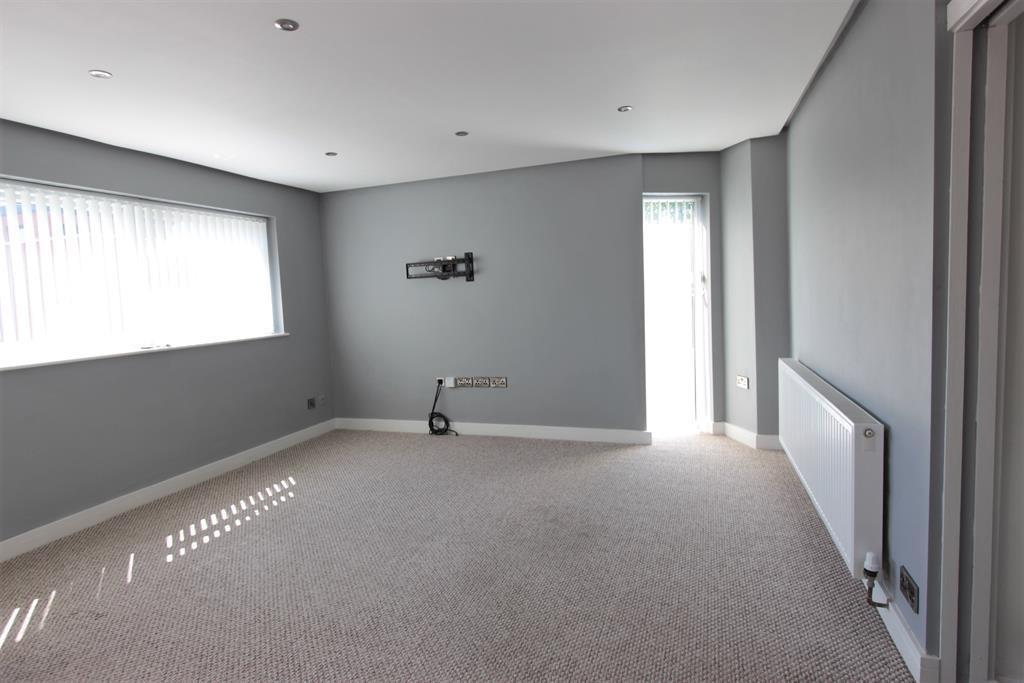 Flat Lemont Road in Sheffield