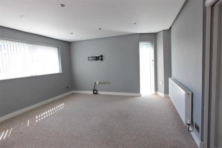 Flat Lemont Road in Sheffield