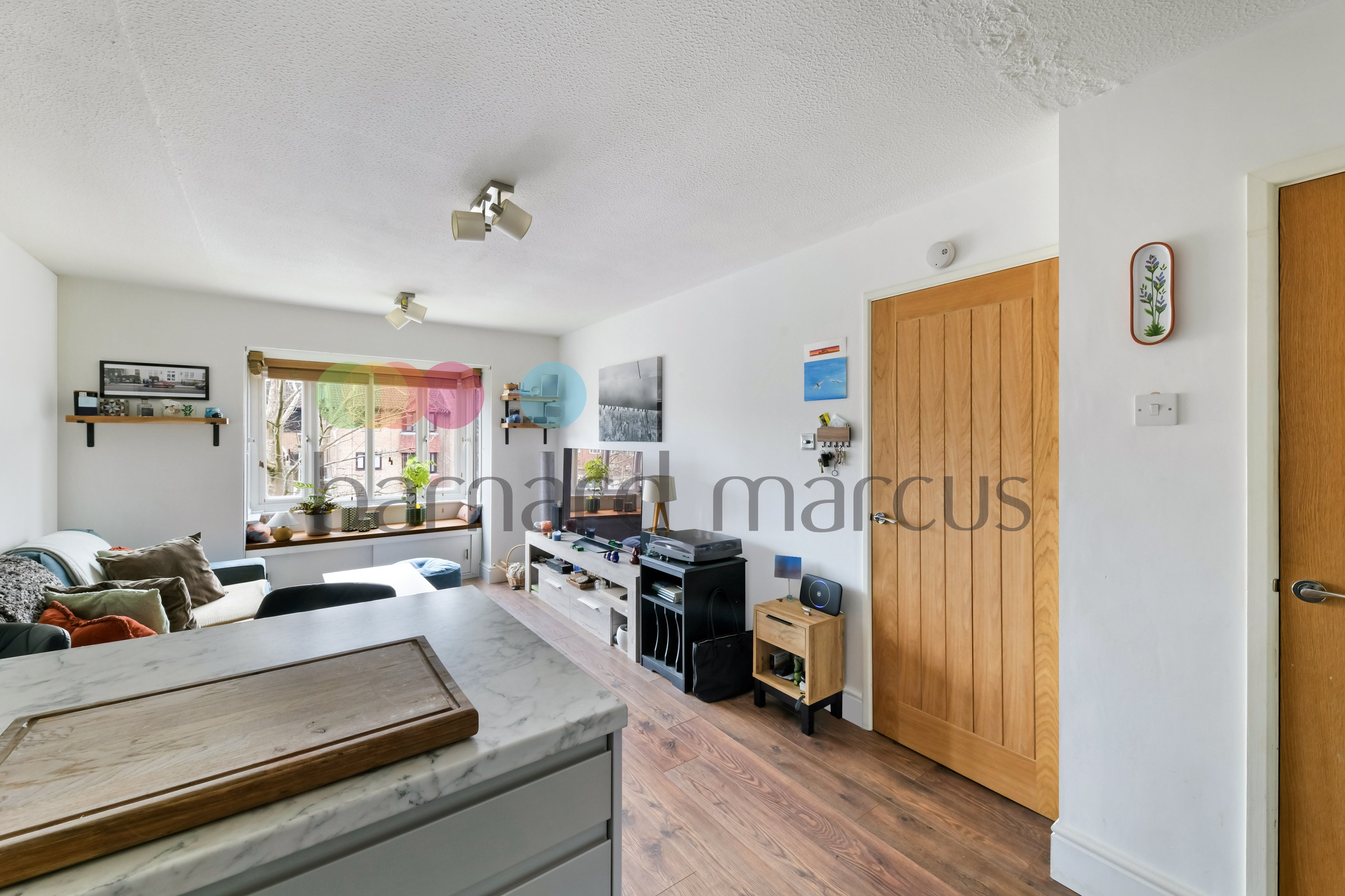 Flat Godstone Road in Caterham