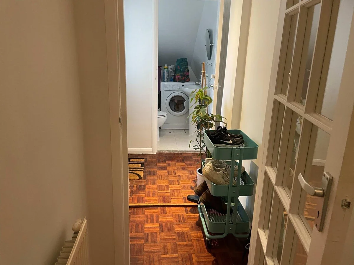 Flat Alma Square in City of Westminster