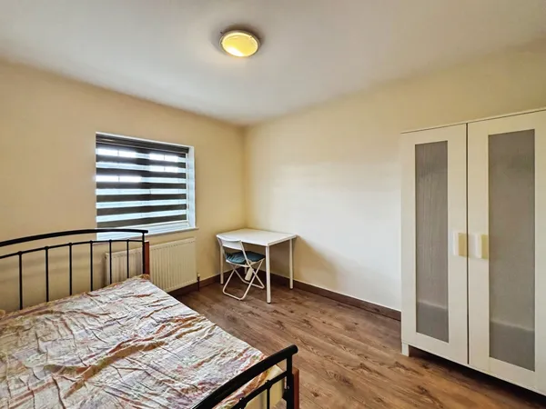 Room Lovell Road in Cambridge